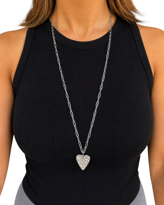 Lova Necklace